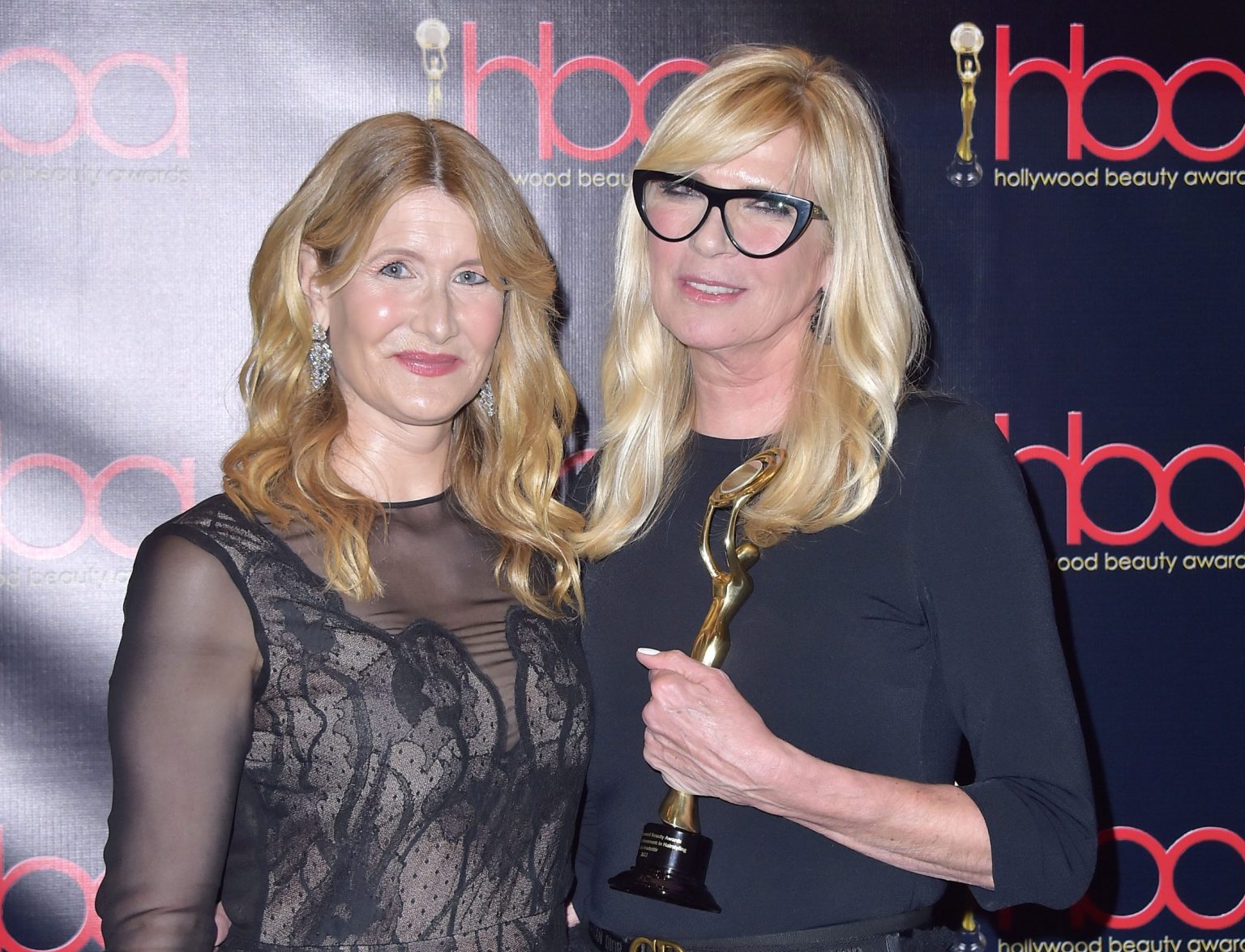 Laura Dern Presents To Hairstylist Frida Aradottir At Hollywood Beauty ...