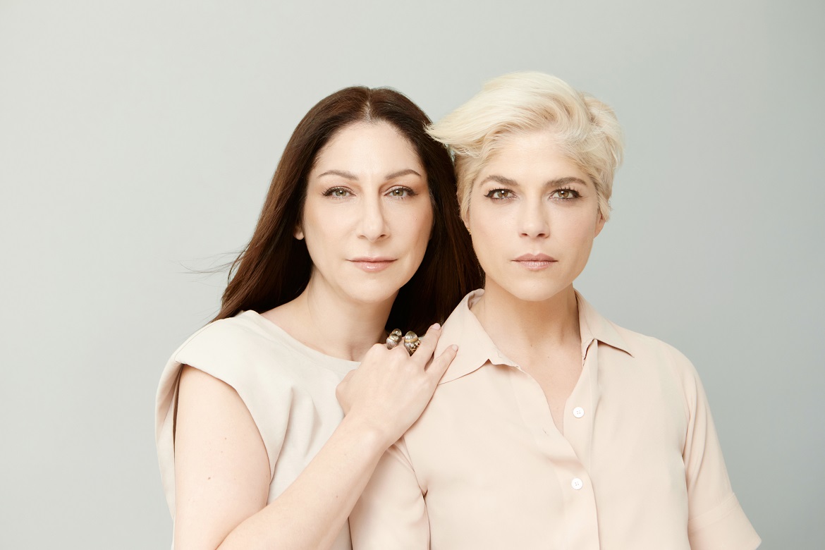 guide beauty, Terri Bryant & Selma Blair