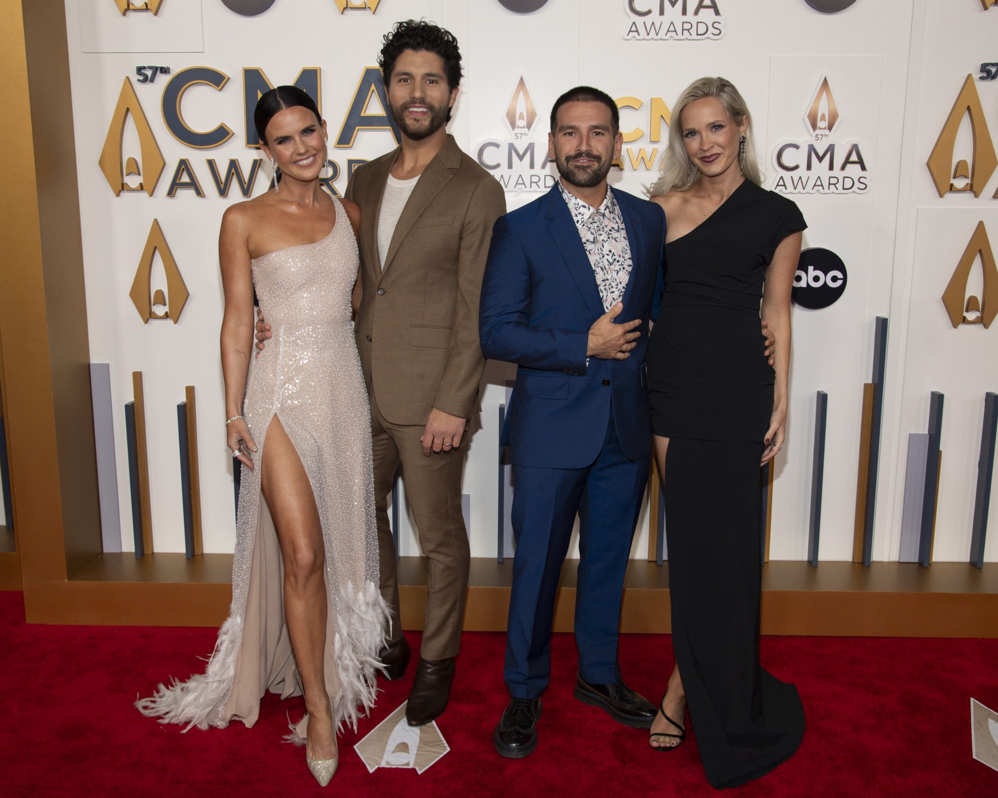 Red Carpet Moments at 57th CMA Awards | LATF USA NEWS