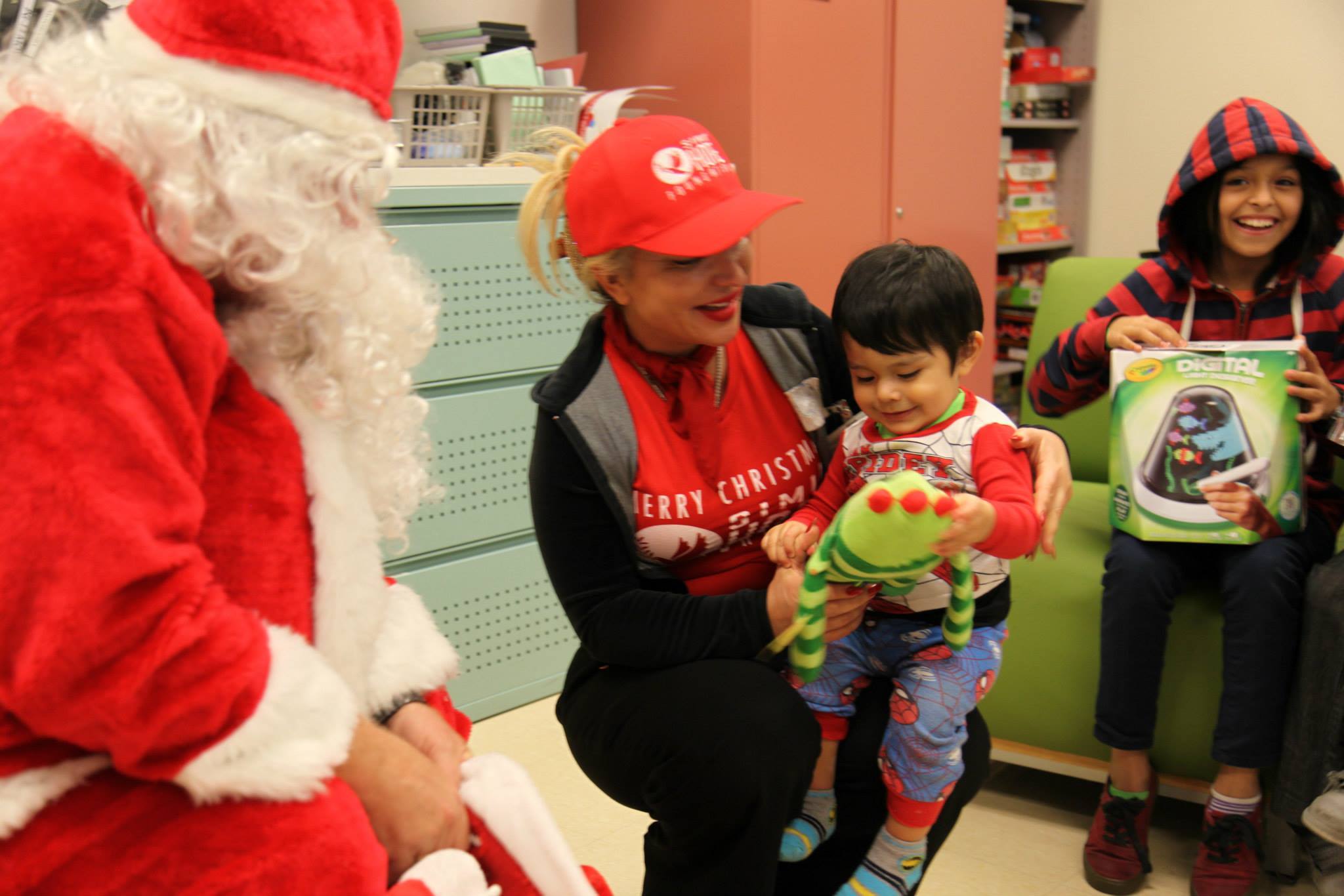 simin hashemizadeh, toy giveaway, los angeles, lapd, santa