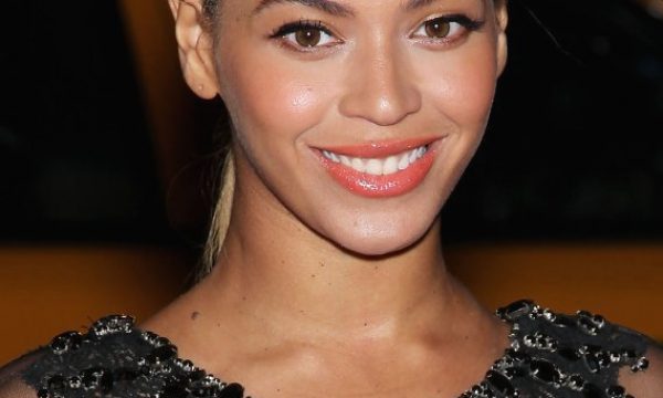 20121126124142Beyonce_HBO_Documentary