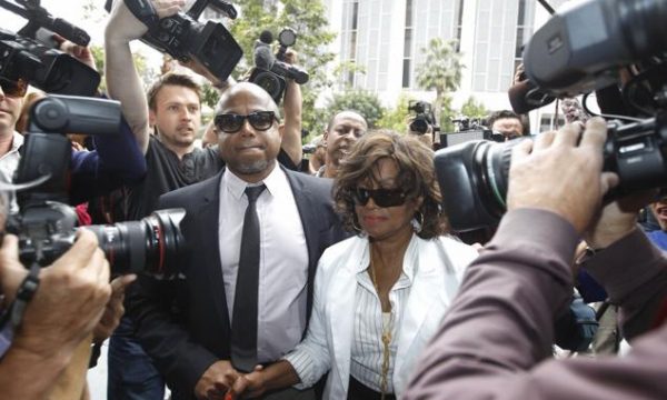 20130429150836Michael_Jackson_AEG_trial