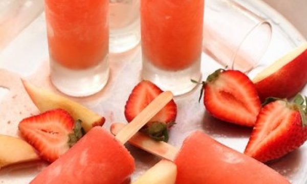 20130709154824Strawberry_Peach_Vodka_Popsicles