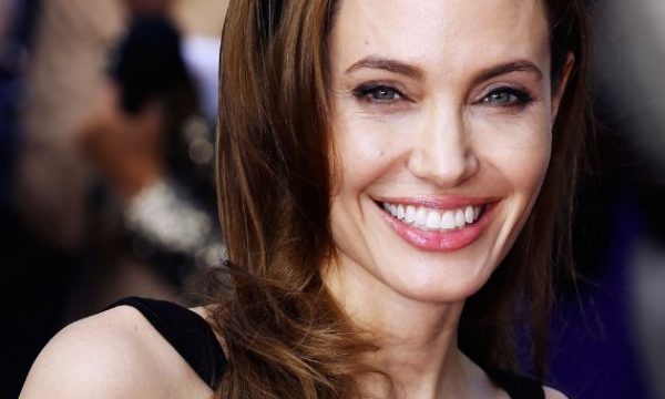 20130905200135Angelina_Jolie