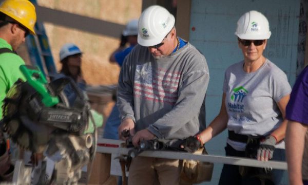 HABITAT FOR HUMANITY INTERNATIONAL GARTH BROOKS AND TRISHA YEARWOOD