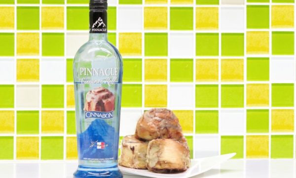 20131125110146Pinnacle_Vodka_Cinnabon