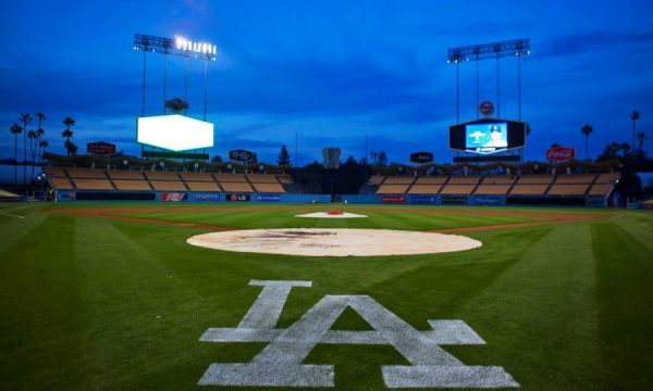 20140404135052Dodgers_Stadium