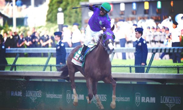 20140504094315California_Chrome_Kentucky_Derby