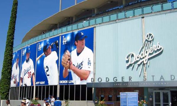 20140527100736Dodger_Stadium