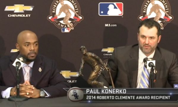 20141025093826Jimmy_Rollins_and_Paul_Konerko