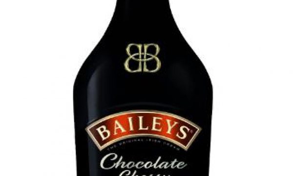 20141125174540Baileys_Chocolate_Cherry_Irish_Cream_Liqueur