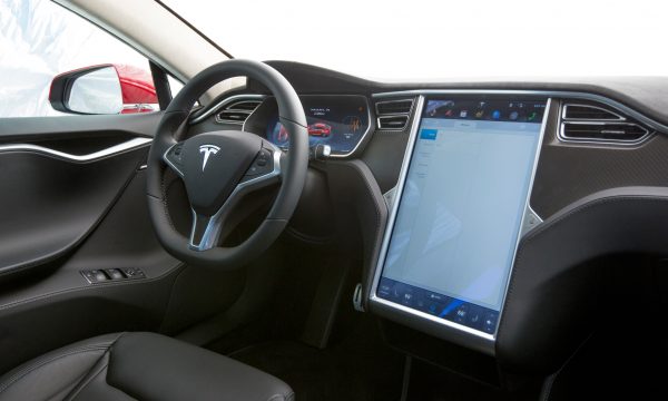 2015-tesla-model-s-p90d-interior