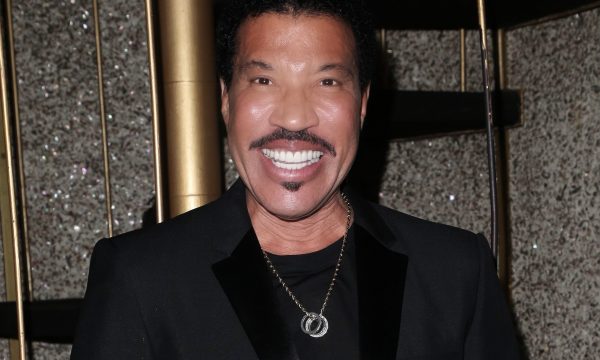 lionel richie, hollywood beauty awards