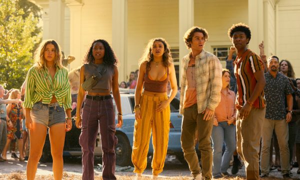 Outer Banks. (L to R) Madelyn Cline as Sarah Cameron, Carlacia Grant as Cleo, Madison Bailey as Kiara, Chase Stokes as John B, Jonathan Daviss as Pope in episode 406 of Outer Banks. Cr. Jackson Lee Davis/Netflix © 2024