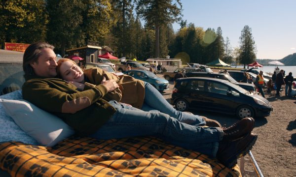 Virgin River. (L to R) Alexandra Breckenridge as Mel Monroe, Martin Henderson as Jack Sheridan in episode 605 of Virgin River. Cr. Courtesy of Netflix © 2024