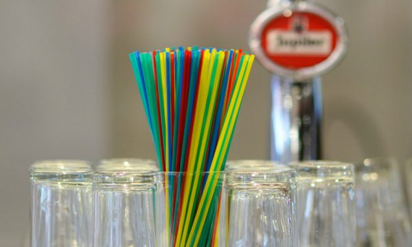 bar-glasses-straws-draft-691511