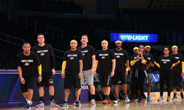 military-members-at-staples-center-during-2017-hoops-for-troops-clinic