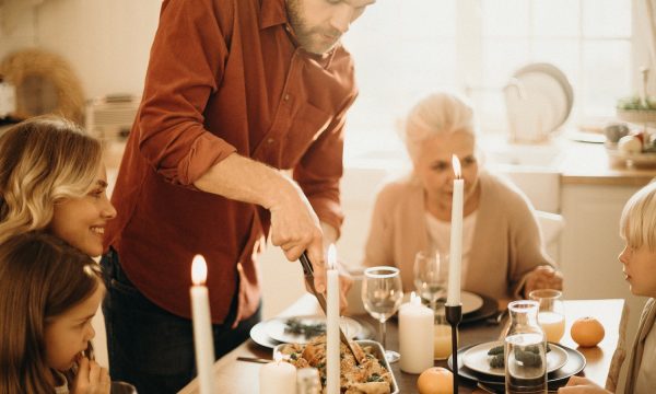 selective-focus-photography-of-man-preparing-food-beside-3171151