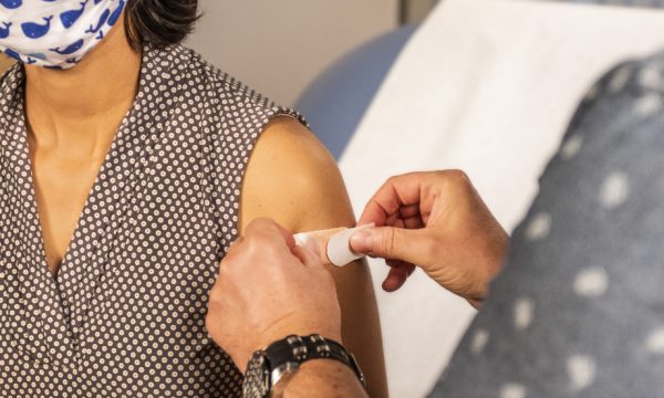 women-getting-vaccinated